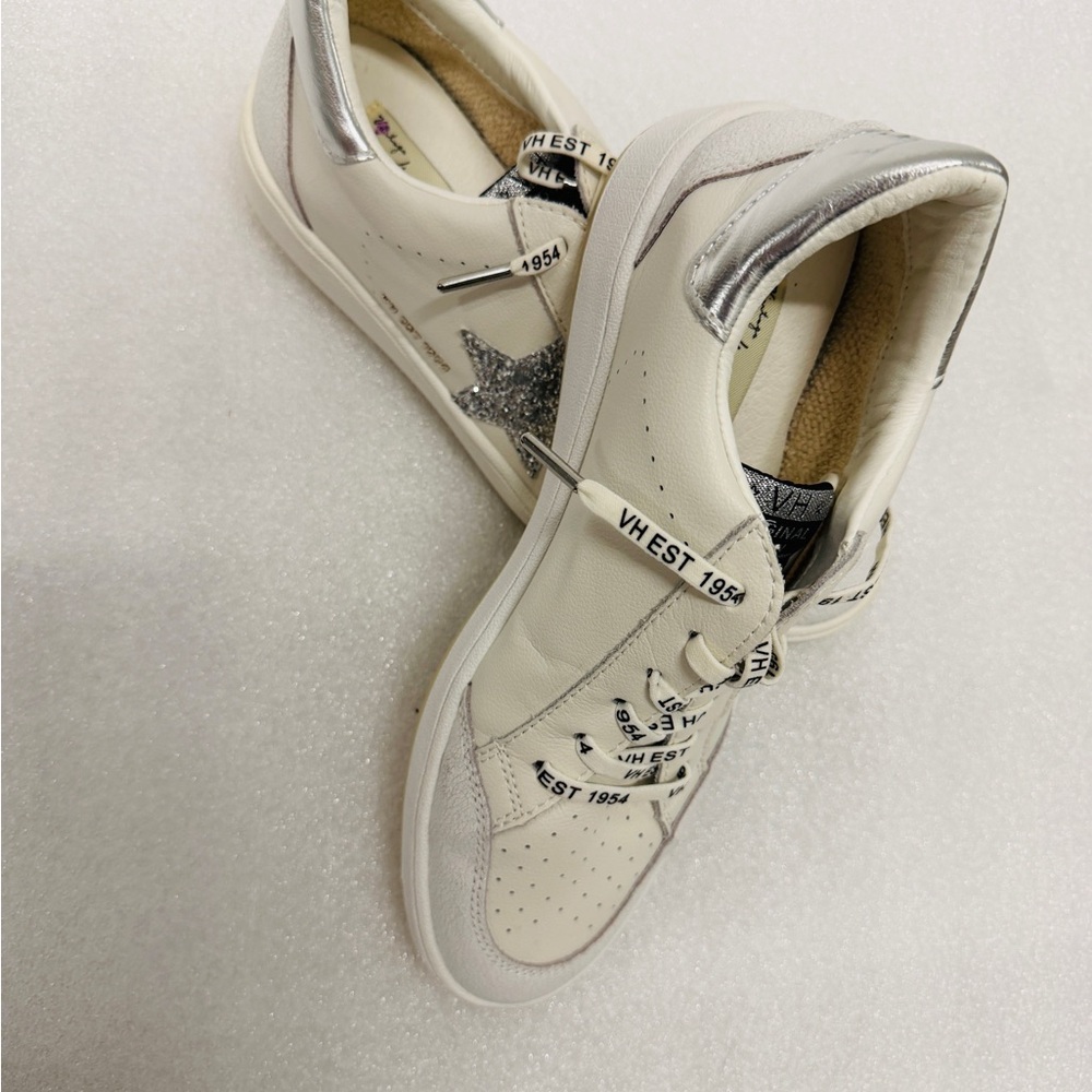 Vintage Havana White and Silver Sneakers